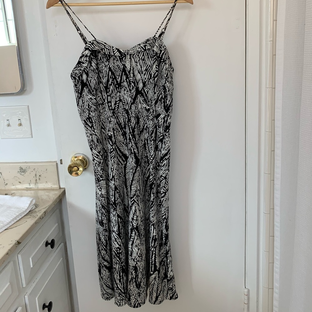 Forever 21 tropical print midi dress